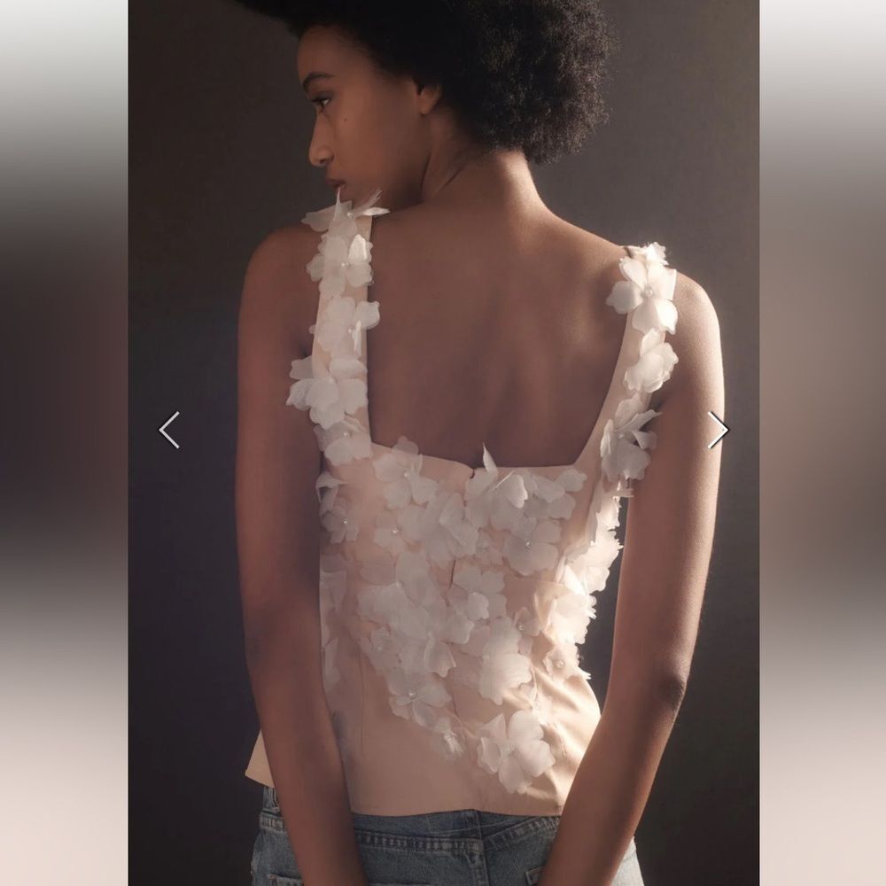 Let Me Be Sleeveless Square Neck Embellished Top size Medium - Picture 2 of 7